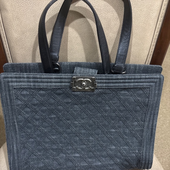 Chanel - Picture 5 of 11